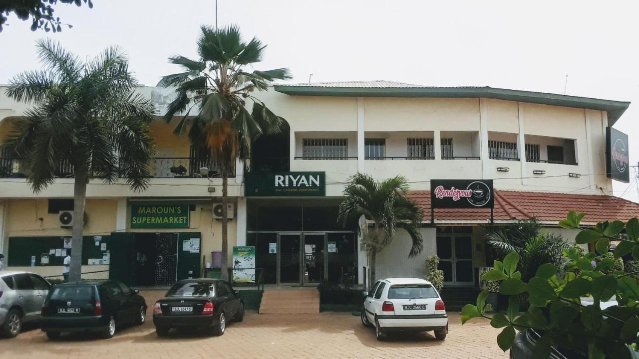 Riyan Apartment Kololi Eksteriør billede